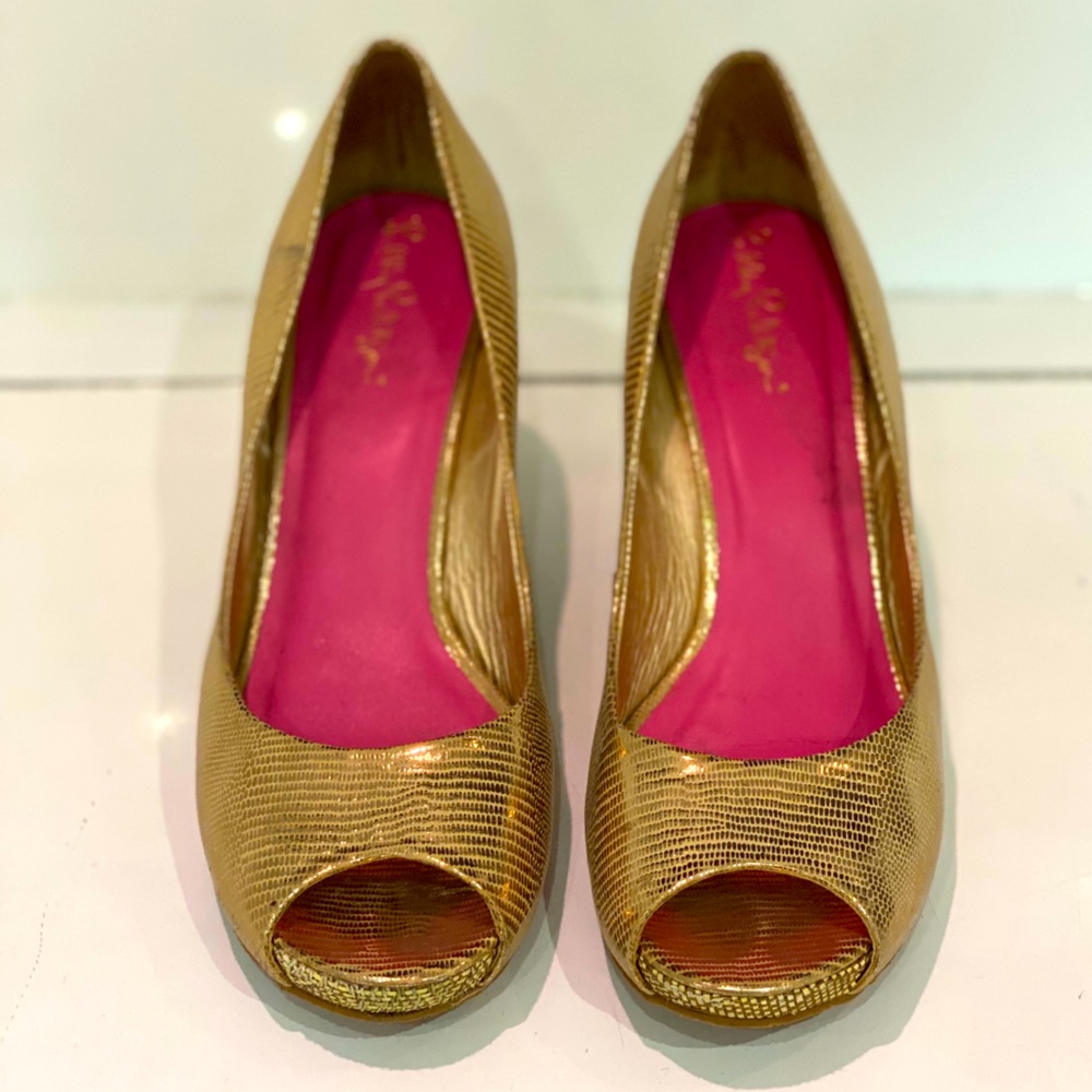 Lilly Pulitzer gold wedges